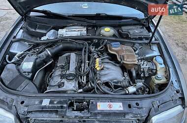 Универсал Audi A4 1998 в 