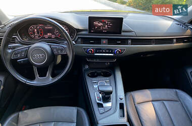 Седан Audi A4 2018 в 