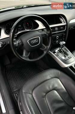 Седан Audi A4 2012 в 