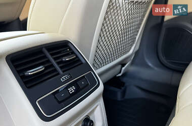 Седан Audi A4 2019 в 