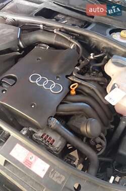 Седан Audi A4 1999 в 