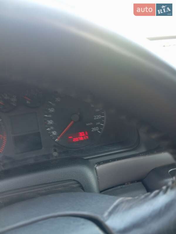 Седан Audi A4 1999 в Турбовом фото 7 Седан Audi A4 1999 в Турбовом