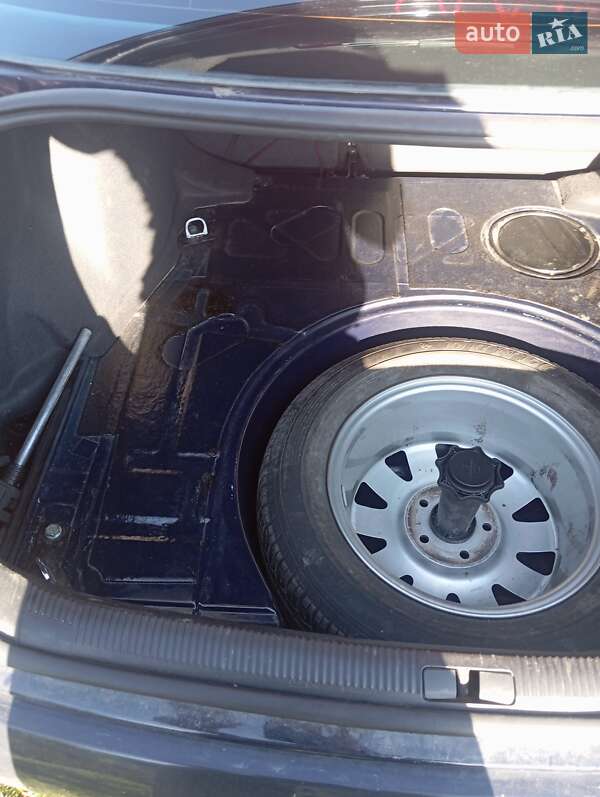 Седан Audi A4 1999 в Турбовом фото 12 Седан Audi A4 1999 в Турбовом