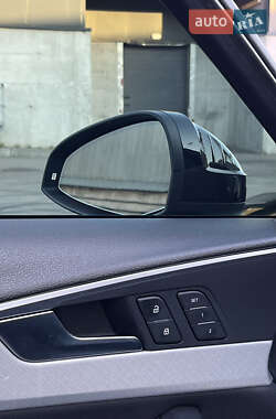 Седан Audi A4 2016 в 