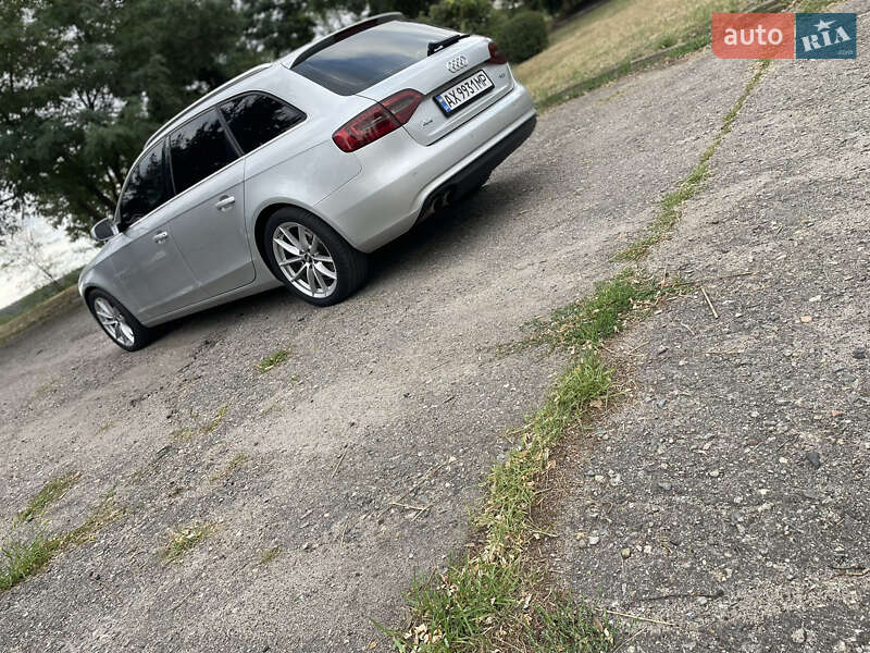 Универсал Audi A4 2012 в Чугуеве