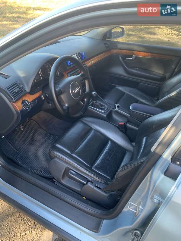 Седан Audi A4 2003 в Золотоноше