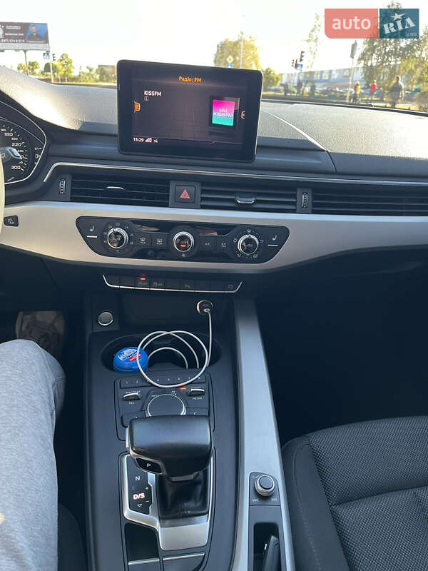 Универсал Audi A4 2018 в Киеве фото 11 Универсал Audi A4 2018 в Киеве