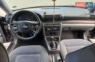 Універсал Audi A4 1998 в 