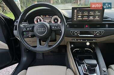Седан Audi A4 2020 в 