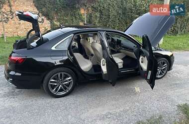 Седан Audi A4 2020 в 