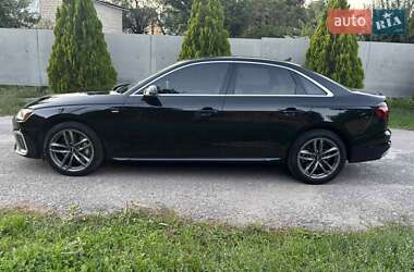 Седан Audi A4 2020 в 
