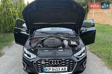 Седан Audi A4 2020 в 