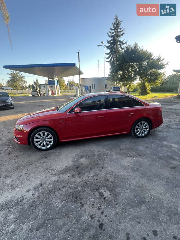 Седан Audi A4 2015 в Дубно