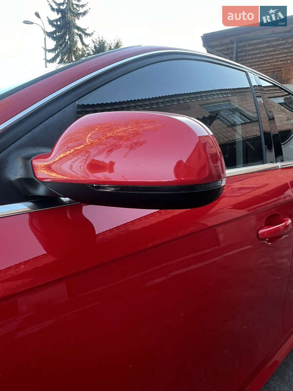 Седан Audi A4 2015 в Дубно