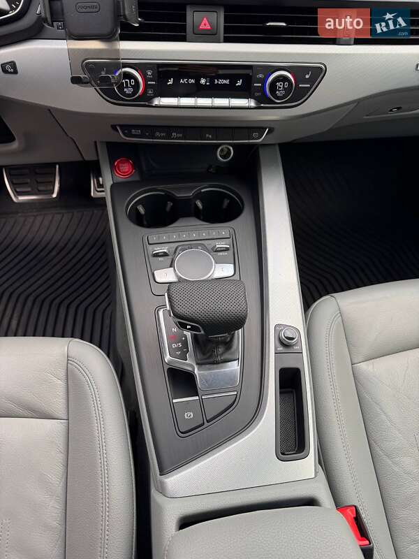 Седан Audi A4 2016 в Шептицькому