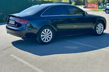 Седан Audi A4 2010 в 