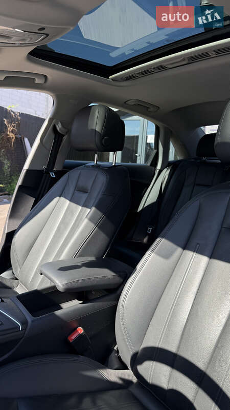 Седан Audi A4 2017 в Ирпене