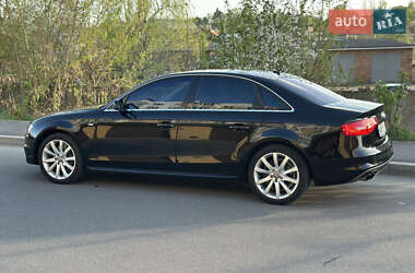 Седан Audi A4 2013 в 