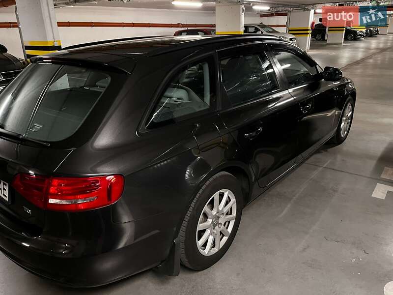Універсал Audi A4 2012 в Львові