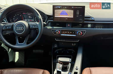 Седан Audi A4 2020 в 