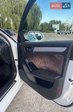 Седан Audi A4 2012 в 