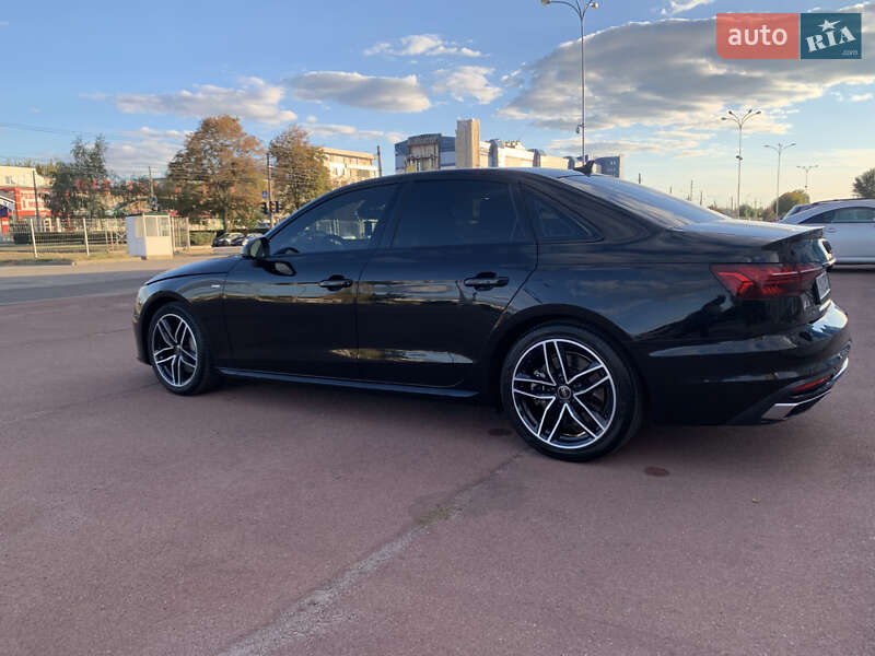 Седан Audi A4 2023 в Харькове