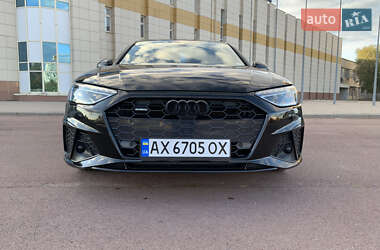Седан Audi A4 2023 в 