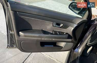 Седан Audi A4 2002 в 