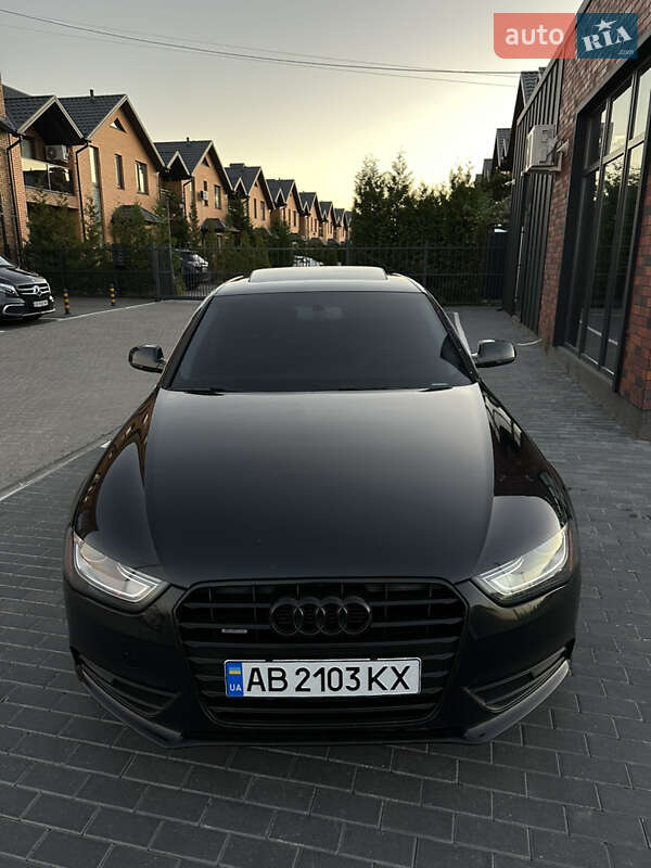 Седан Audi A4 2012 в Виннице