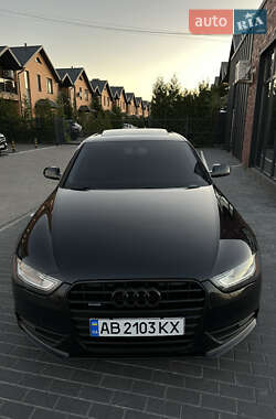 Седан Audi A4 2012 в 