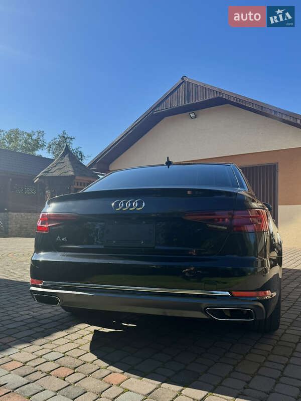 Седан Audi A4 2018 в Косове