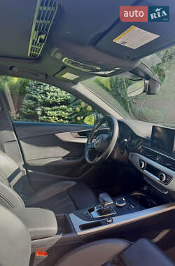 Седан Audi A4 2018 в 