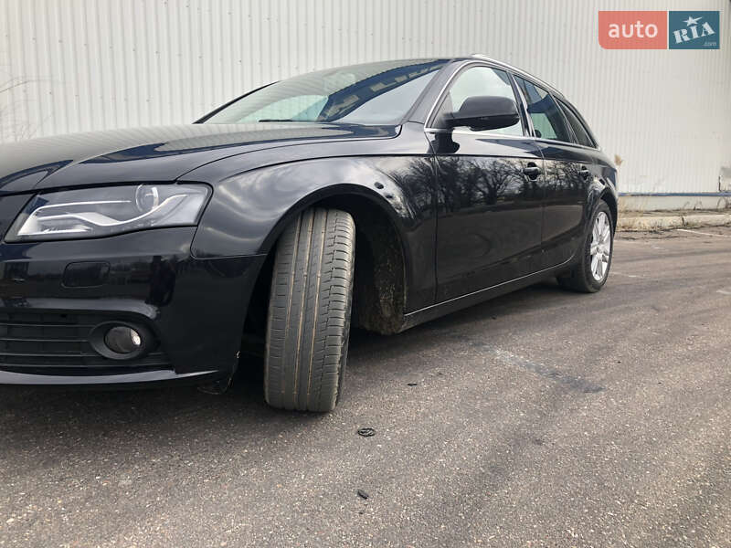 Универсал Audi A4 2010 в Николаеве