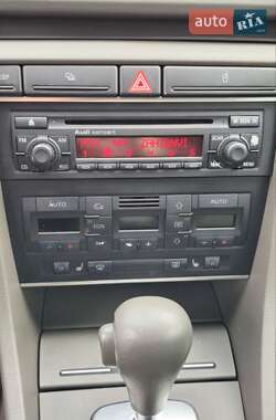 Седан Audi A4 2004 в 