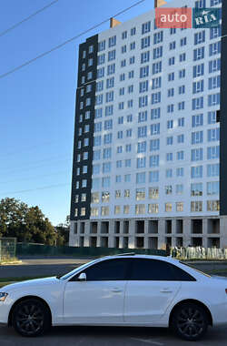 Седан Audi A4 2012 в 