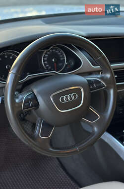 Седан Audi A4 2012 в 