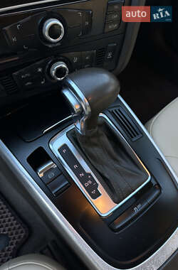 Седан Audi A4 2012 в 
