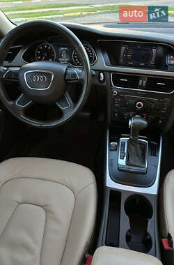 Седан Audi A4 2012 в 