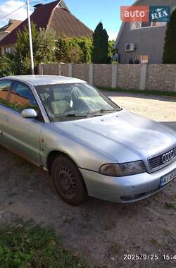 Седан Audi A4 1997 в 