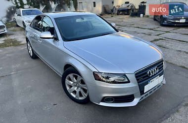 Седан Audi A4 2011 в 