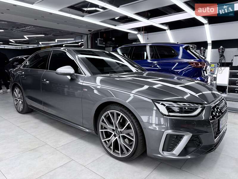 Седан Audi A4 2023 в Киеве