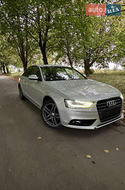 Седан Audi A4 2012 в Козові