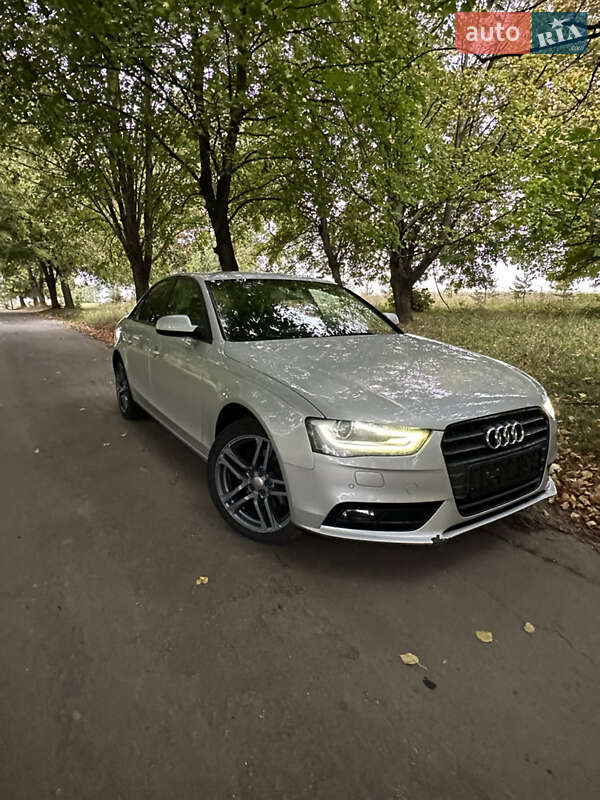 Audi A4 2012