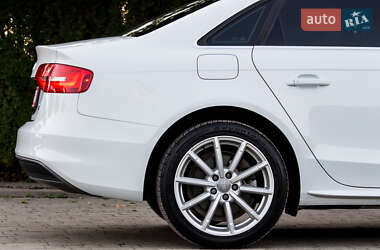 Седан Audi A4 2014 в 