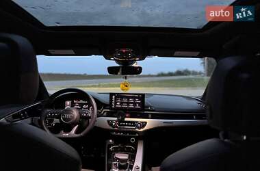 Седан Audi A4 2019 в 