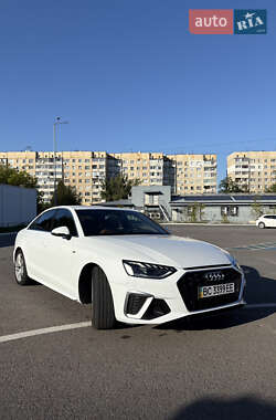 Седан Audi A4 2024 в Львові