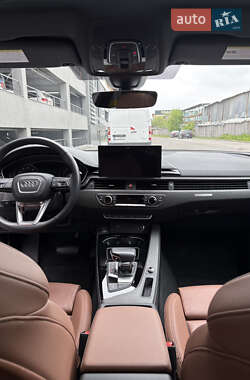 Седан Audi A4 2024 в Львове