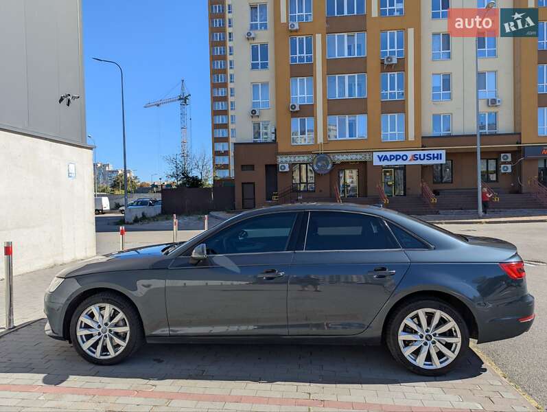 Седан Audi A4 2017 в Києві