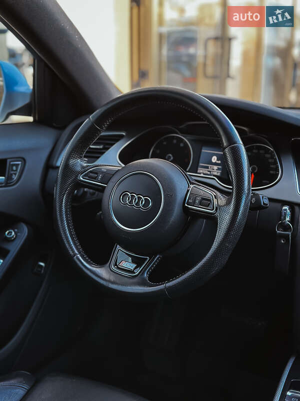 Седан Audi A4 2014 в Николаеве