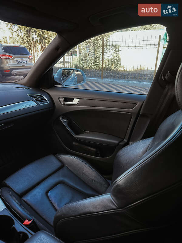 Седан Audi A4 2014 в Николаеве